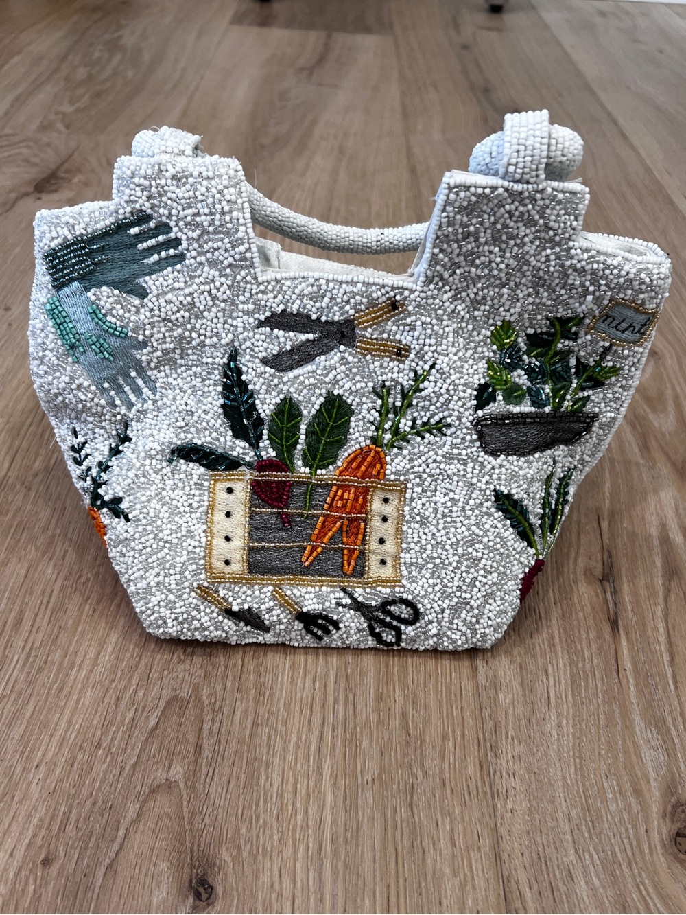 Hand-Beaded White Garden Handbag with Embroidered Vegetables
